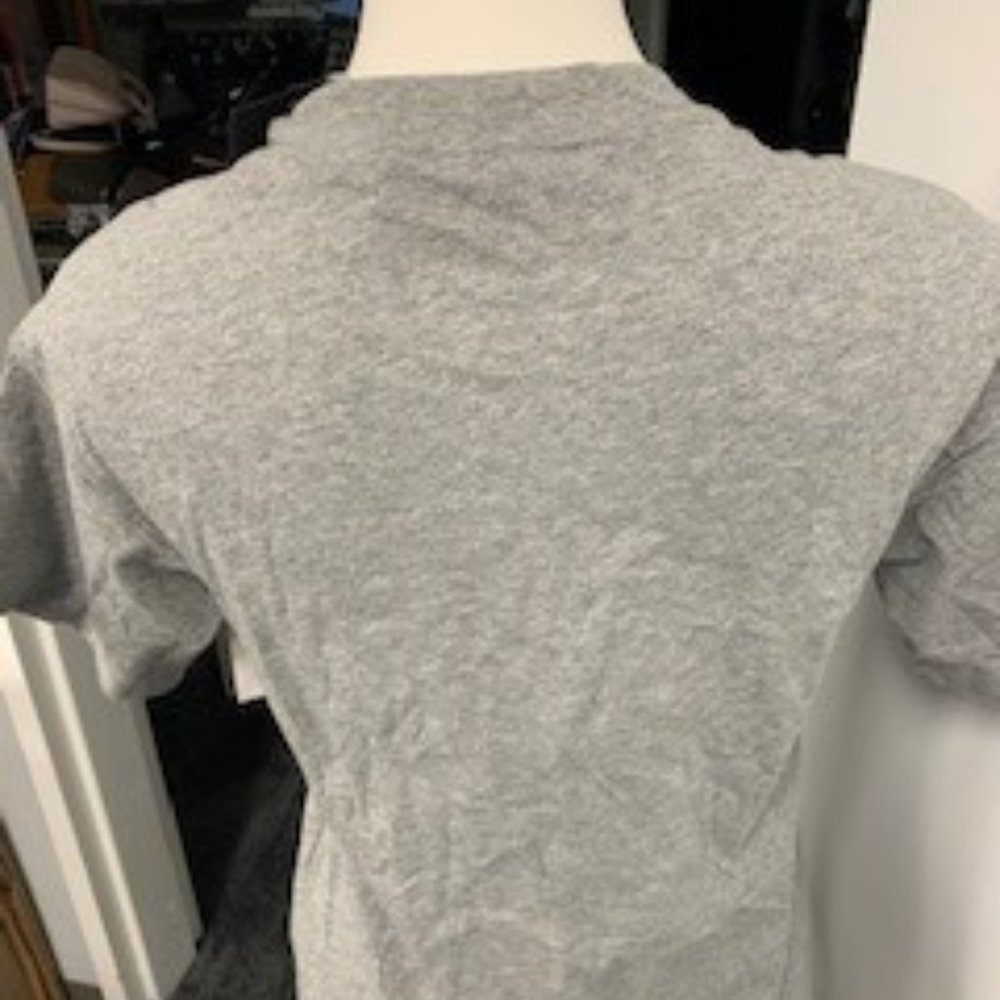 NWT: Belong to nobody tee - Picture 3 of 4